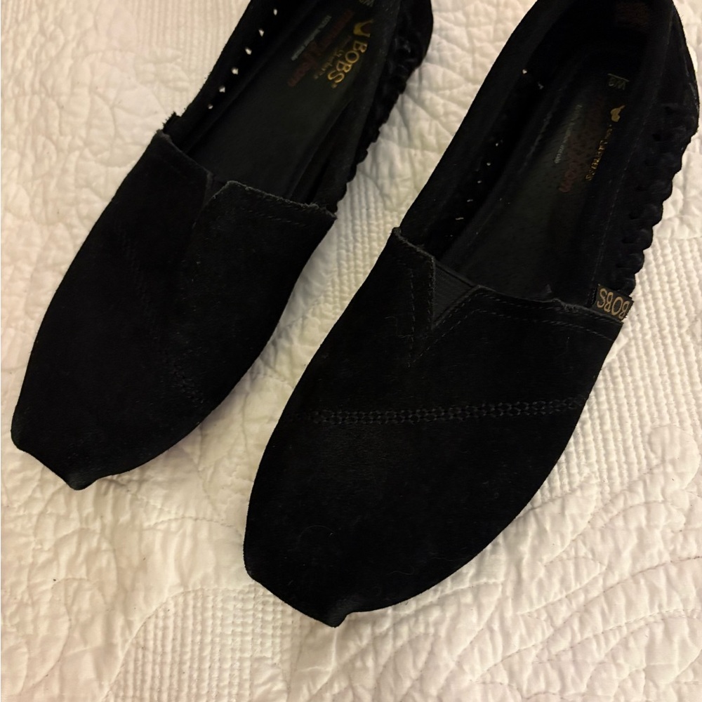 Skechers Black and Gold Suede Slip-Ons Size 8W